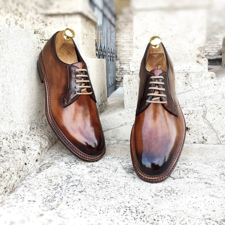 Tan Leather Bermejo Derby Shoes with Beige Laces